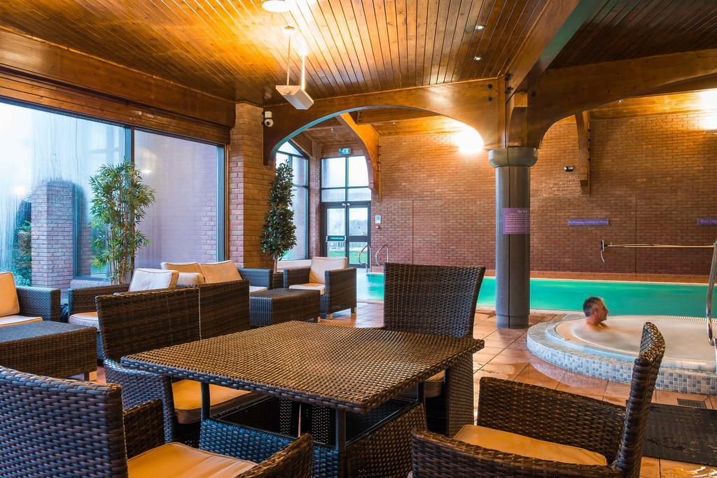 Abbey Hotel Golf & Spa Redditch Eksteriør billede