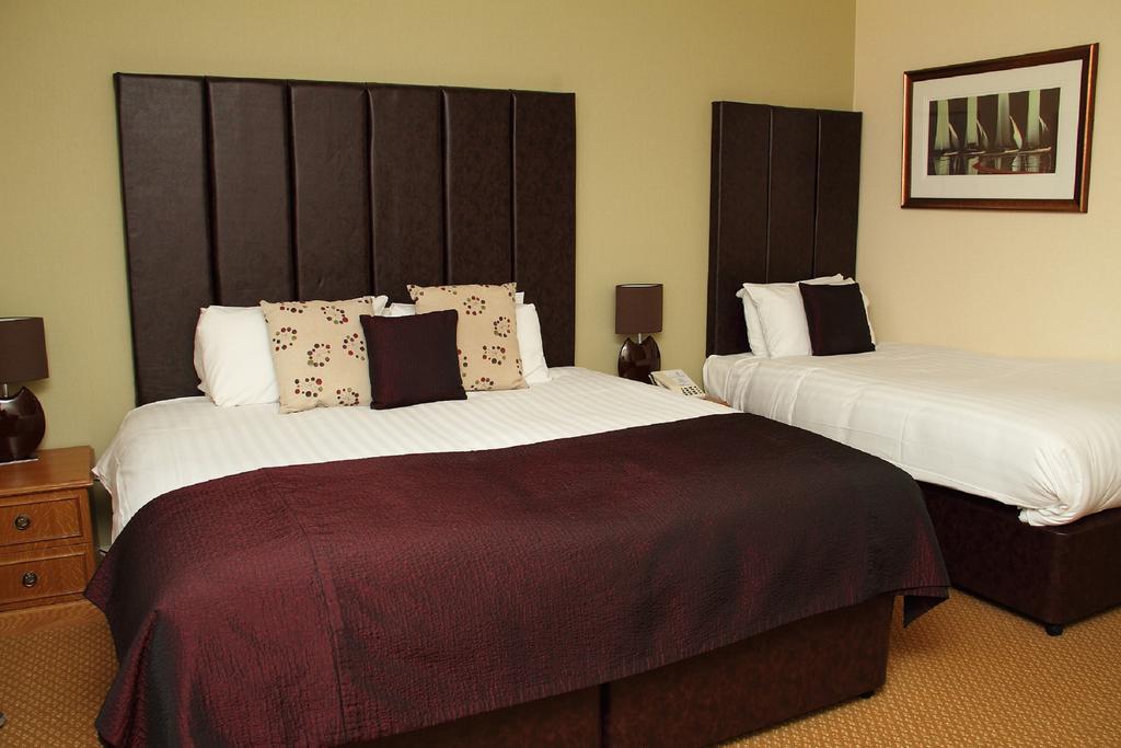 Abbey Hotel Golf & Spa Redditch Eksteriør billede