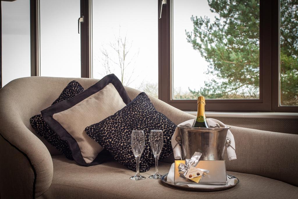 Abbey Hotel Golf & Spa Redditch Eksteriør billede