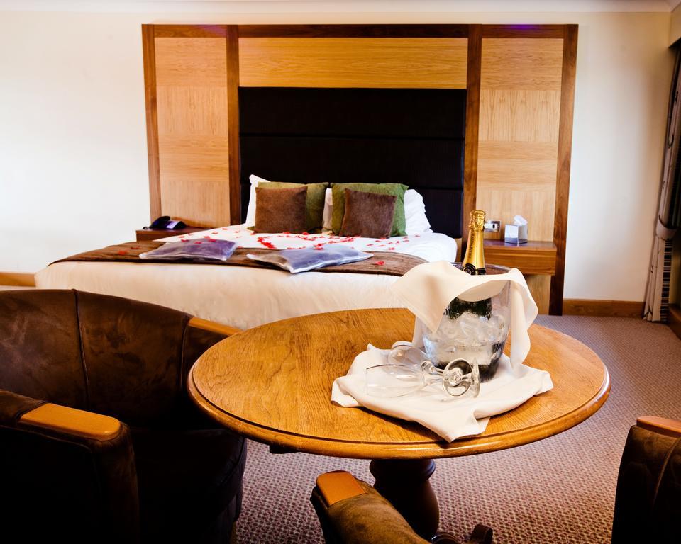 Abbey Hotel Golf & Spa Redditch Eksteriør billede
