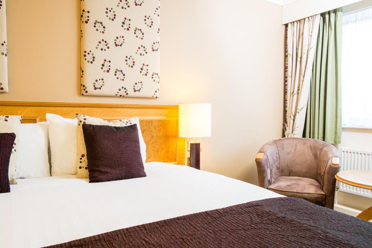 Abbey Hotel Golf & Spa Redditch Eksteriør billede